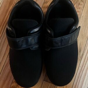 Propet Black Men's Diabetic-Shoes size 11